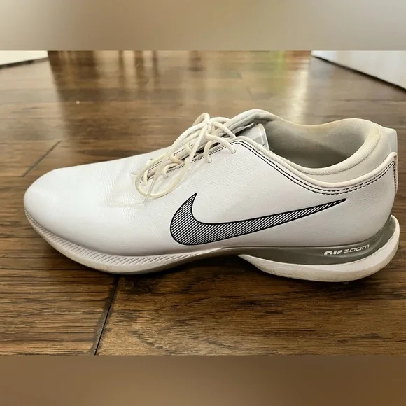 Nike Golf Shoes - Picture 6 of 10